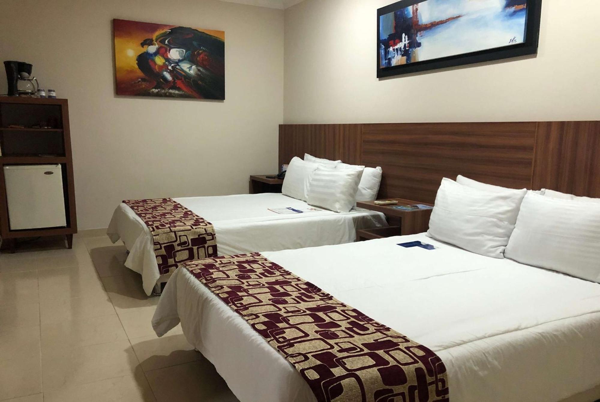 Howard Johnson By Wyndham Barranquilla Versalles Hotel Ngoại thất bức ảnh